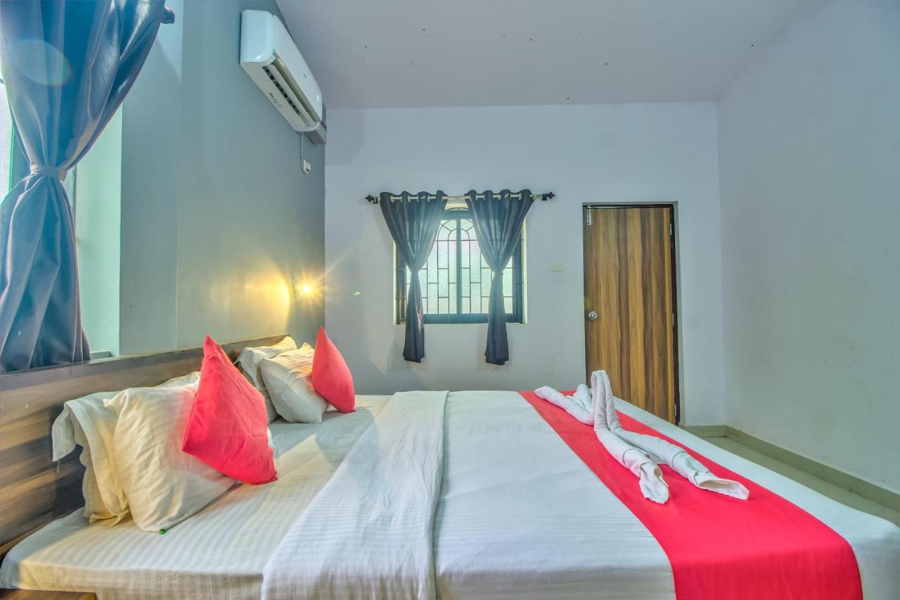 Beach Doorz Hotel Baga Exterior photo