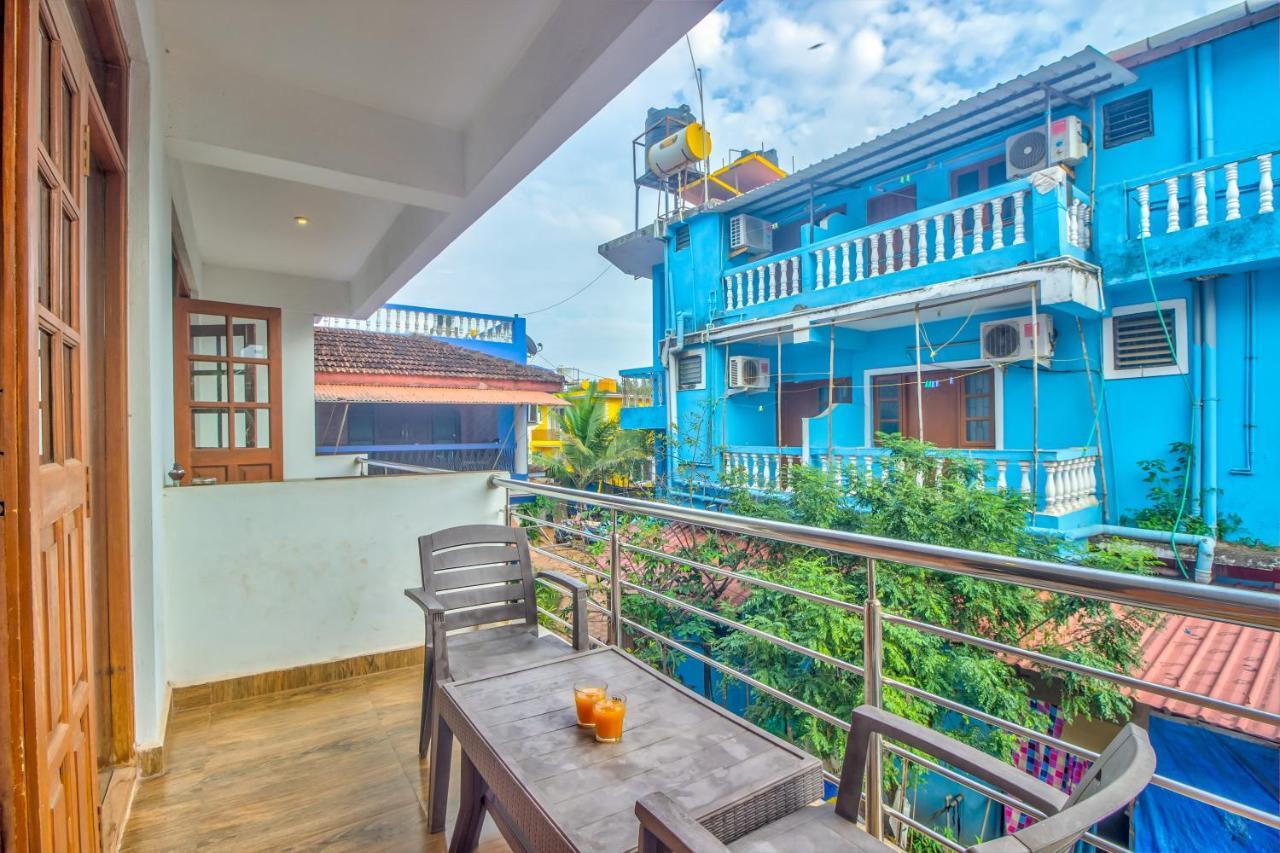 Beach Doorz Hotel Baga Exterior photo